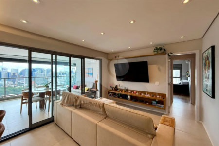 Apartamento à venda com 3 suítes em Santo Amaro, São Paulo, SP