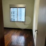Apartamento à venda com 4 quartos, sendo 2 suítes, em Aclimação, São Paulo, SP