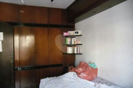 Sobrado à venda com 4 quartos, sendo 2 suítes, em Vila Mazzei, São Paulo, SP
