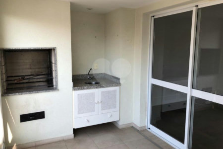 Apartamento à venda com 3 suítes em Vila Suzana, São Paulo, SP