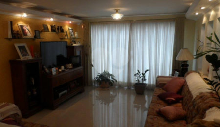 Sobrado à venda com 3 quartos, sendo 1 suíte,  em Jardim Virginia Bianca, São Paulo, SP