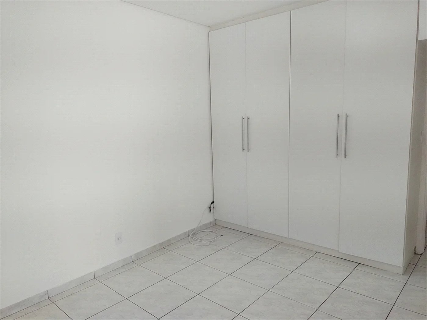 Casa à venda com 3 quartos, sendo 1 suíte, em Vila Cordeiro, São Paulo, SP