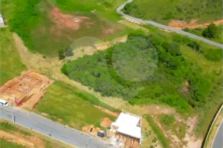 Terreno à venda no condomínio Lago Azul, Jundiaí - SP