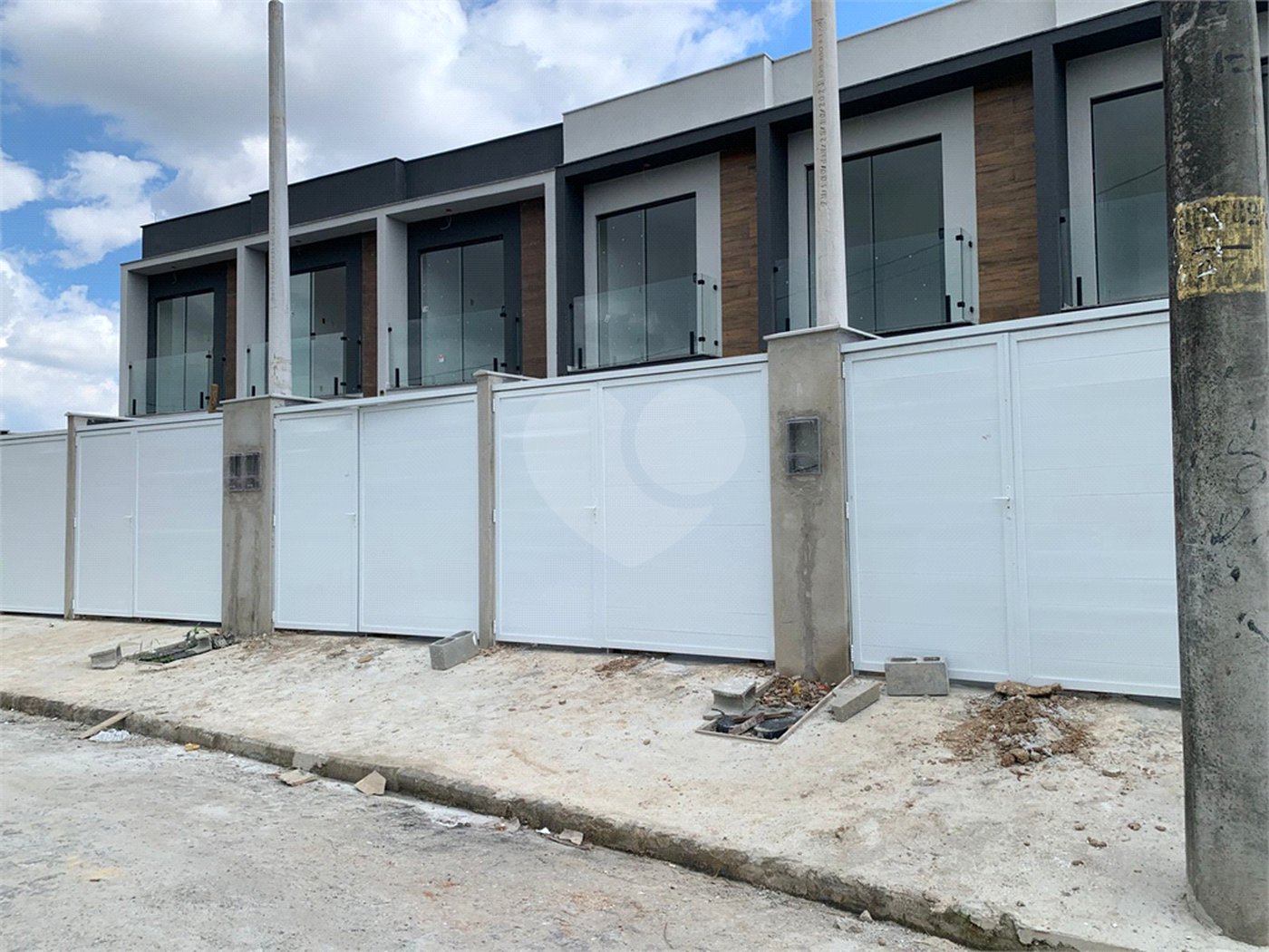 Casa à venda com 2 quartos no condomínio Residencial Mirella, Rio de Janeiro - RJ
