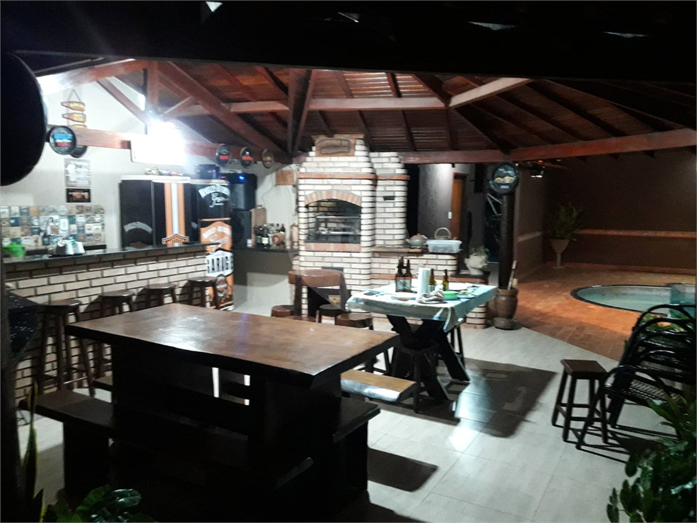 Casa à venda com 3 quartos, sendo 1 suíte, no Centro, Paranaíba, MS