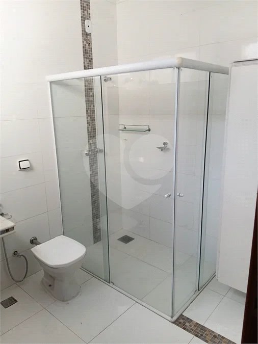 Casa à venda com 3 quartos, sendo 1 suíte,  no condomínio Residencial Eldorado, São Carlos - SP