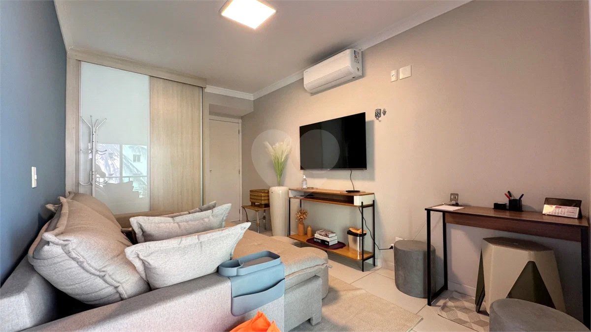 Apartamento à venda com 4 quartos, sendo 2 suítes, em Riviera de São Lourenço, Bertioga, SP