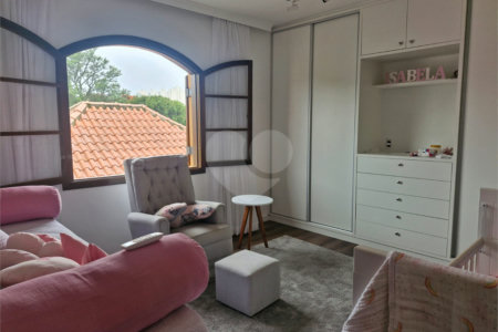 Sobrado à venda com 3 quartos, sendo 1 suíte, em Vila Lageado, São Paulo, SP