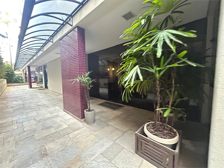 Apartamento à venda com 4 quartos, sendo 2 suítes,  em Pinheiros, São Paulo, SP