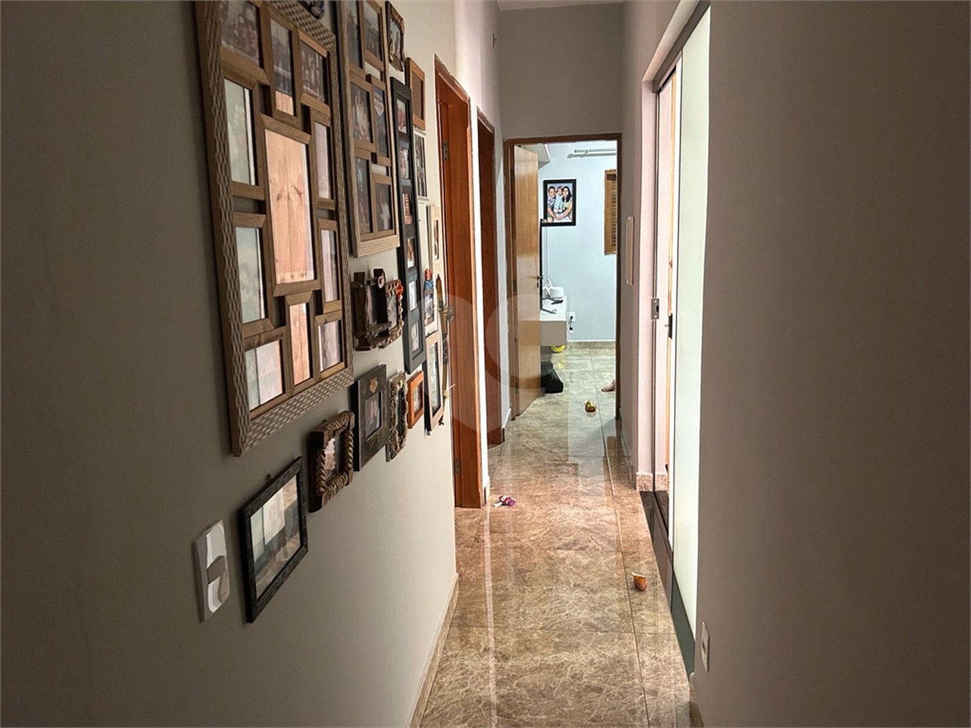 Casa à venda com 3 quartos, sendo 2 suítes, em Jardim de Cresci, São Carlos, SP