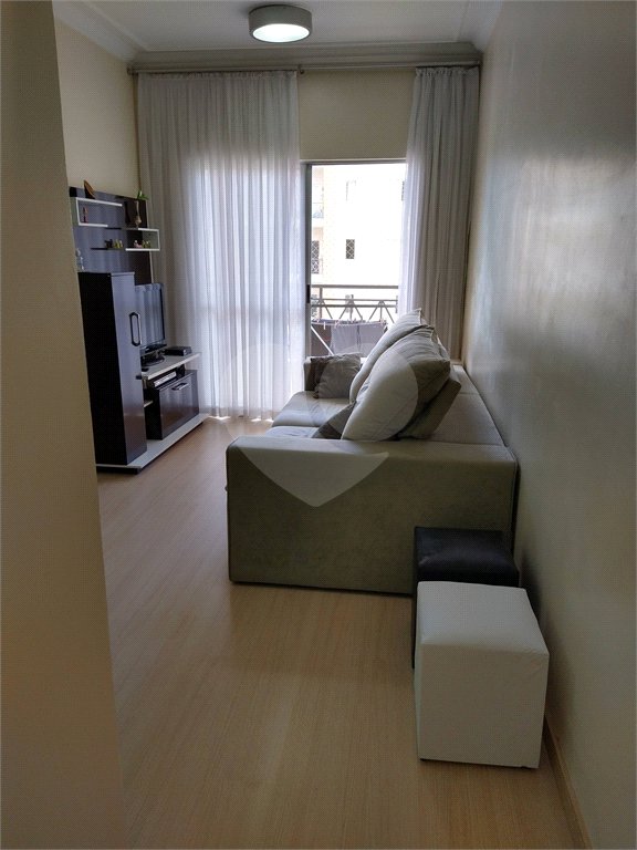 Apartamento à venda com 3 quartos, sendo 1 suíte, em Vila Rubens, Mogi das Cruzes, SP