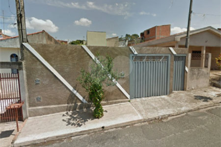 Casa térrea no Cidade Aracy .