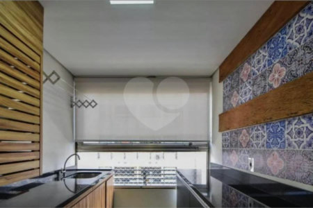 Apartamento à venda com 1 suíte em Jardim das Acácias, São Paulo, SP