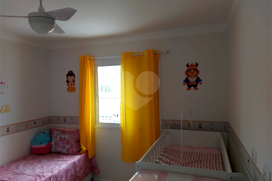 Casa à venda com 3 suítes no condomínio Residencial Gaya, São Paulo - SP