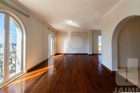 Apartamento à venda ou para alugar com 4 quartos, sendo 2 suítes, em Higienópolis, São Paulo, SP