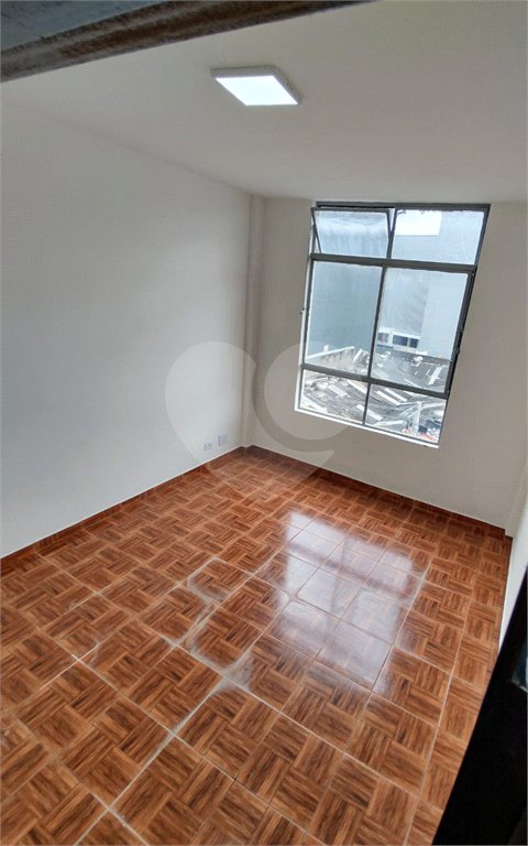 Apartamento à venda com 2 quartos em Luz, São Paulo, SP