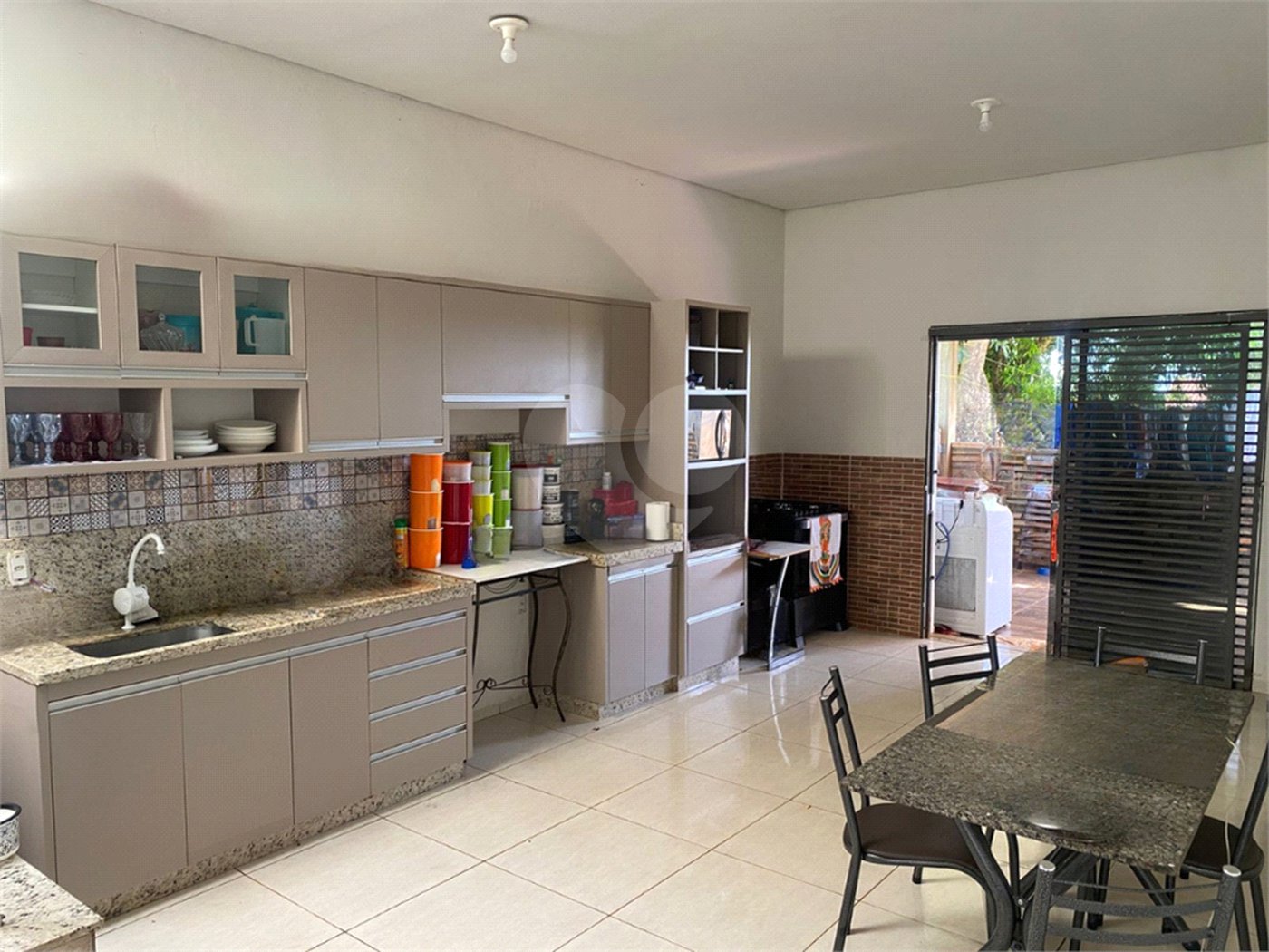 Casa à venda com 3 suítes no condomínio Itapema Iate Clube/ponta Pora-ms, Ponta Porã - MS