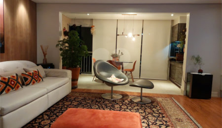 Apartamento à venda com 2 suítes em Vila Andrade, São Paulo, SP