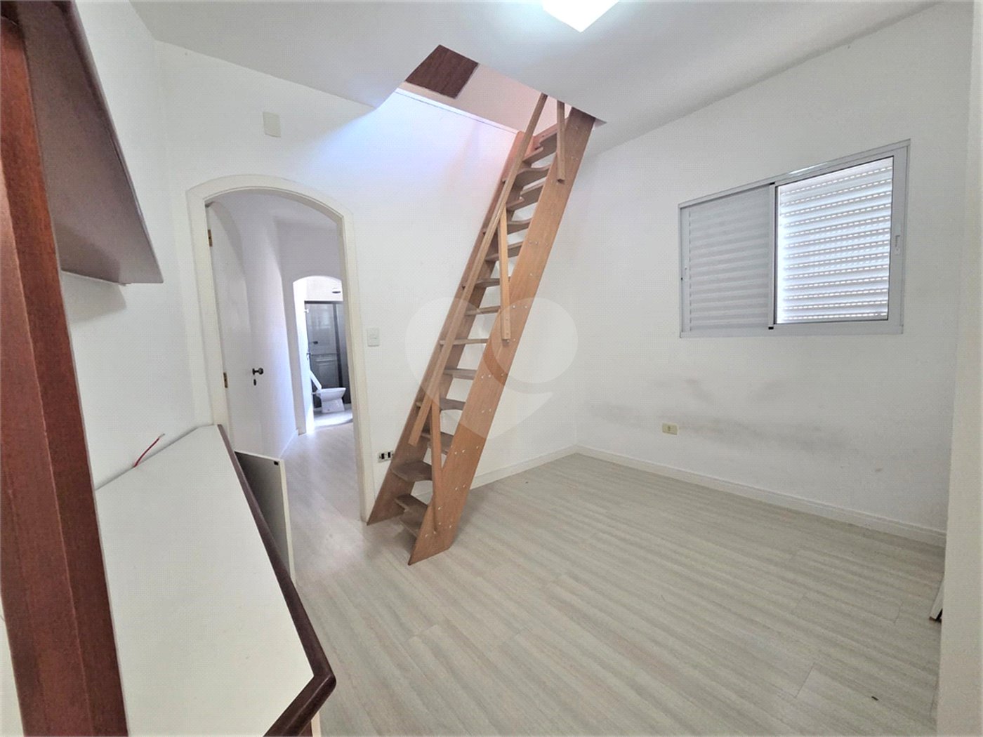 Sobrado à venda ou para alugar com 3 quartos, sendo 2 suítes,  em Vila Lucia, São Paulo, SP