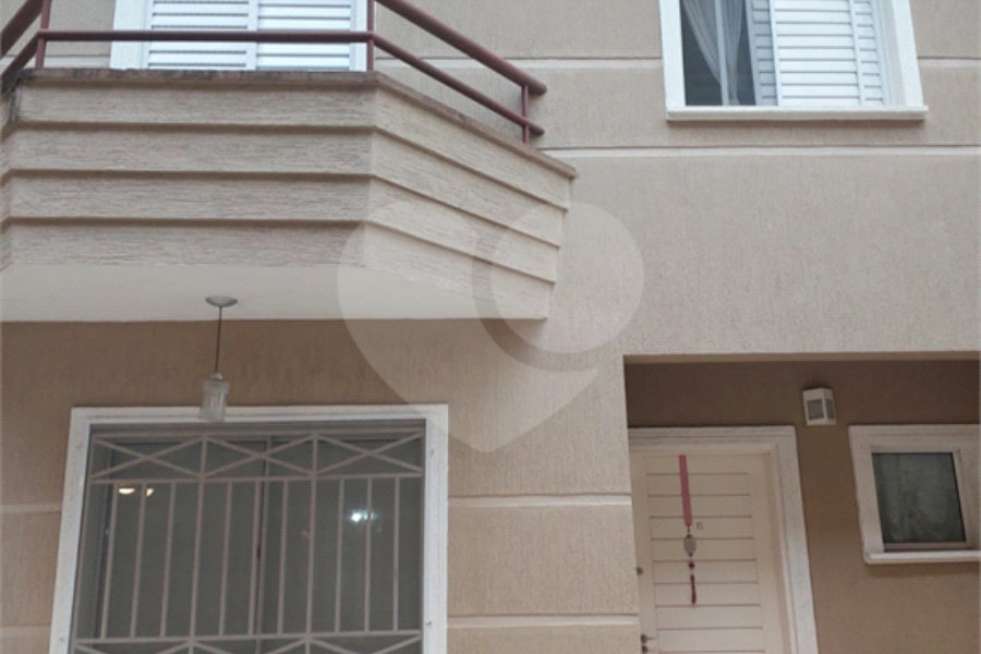 Casa à venda com 3 quartos, sendo 1 suíte, no condomínio Algarve Residencial, São Paulo - SP