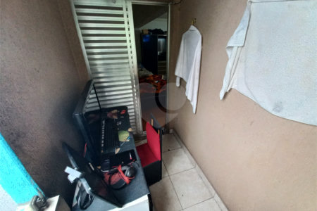 Sobrado à venda com 3 quartos, sendo 1 suíte, em Jardim Helga, São Paulo, SP