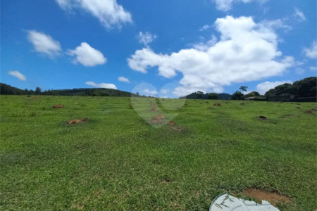 Sítio à venda com 1 quarto em Recanto Amapola, Bragança Paulista, SP