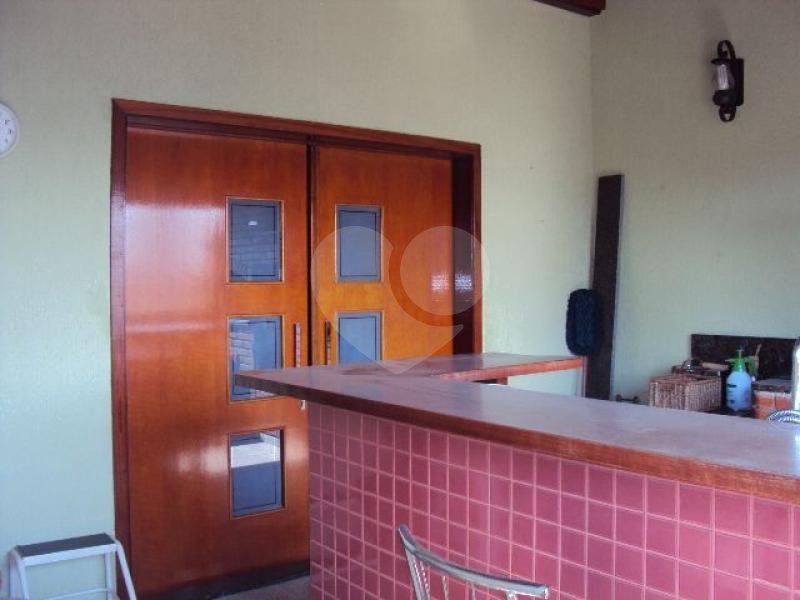 Sobrado à venda com 8 quartos em Vila Medeiros, São Paulo, SP