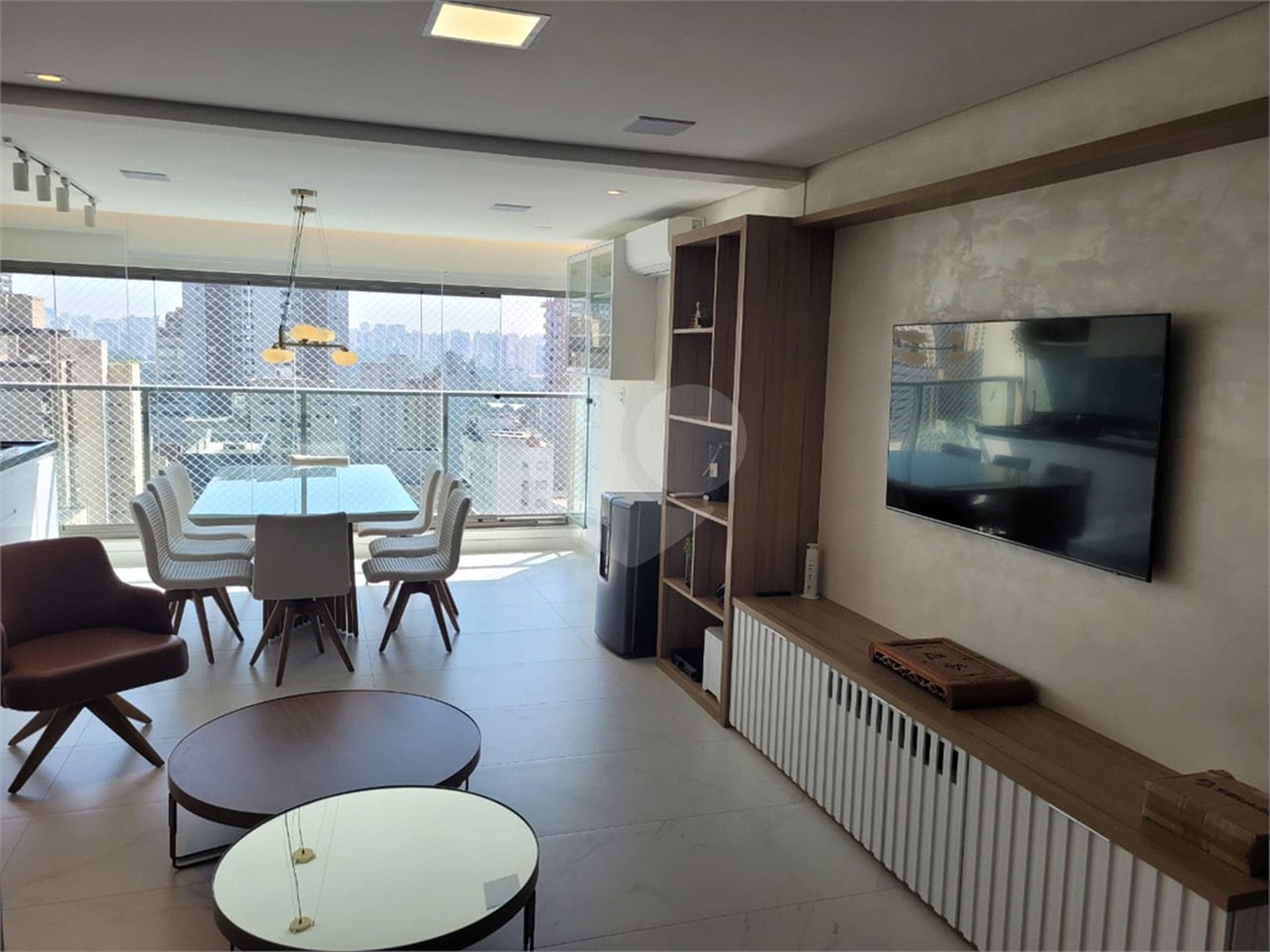 Apartamento à venda com 3 suítes em Indianópolis, São Paulo, SP