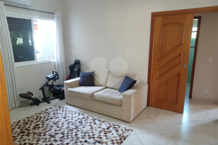 Casa à venda com 2 quartos, sendo 1 suíte, no condomínio Terras de Mont Serrat, Salto - SP