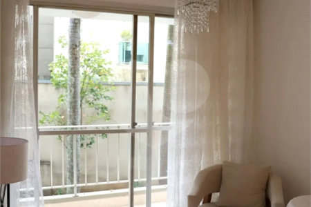 Apartamento à venda com 3 quartos, sendo 1 suíte, em Jardim Colombo, São Paulo, SP