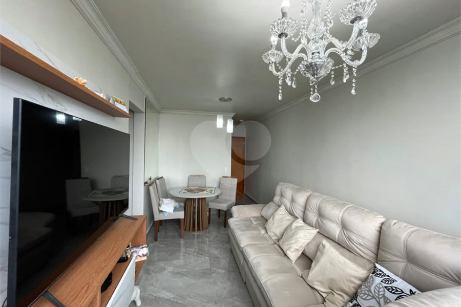 Apartamento à venda com 3 quartos, sendo 1 suíte, em Parque Novo Mundo, São Paulo, SP