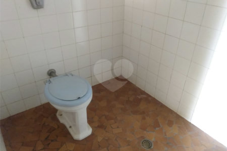 Casa à venda com 6 quartos, sendo 1 suíte, no Centro, Itapetininga, SP