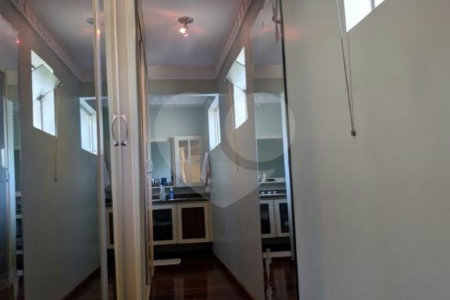 Sobrado à venda ou para alugar com 5 quartos, sendo 3 suítes, em Jardim Marajoara, São Paulo, SP