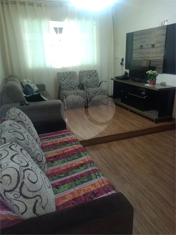 Sobrado à venda com 2 quartos em Tremembé, São Paulo, SP