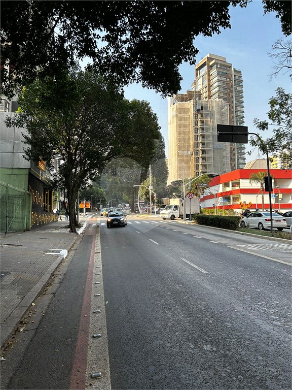 Apartamento à venda com 3 quartos em Pinheiros, São Paulo, SP