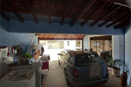 Casa térrea no Cidade Aracy .