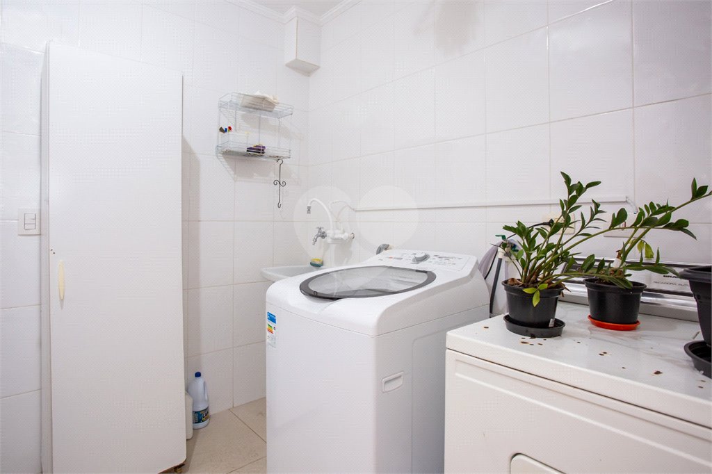 Casa à venda com 3 quartos, sendo 1 suíte, em Mirandópolis, São Paulo, SP