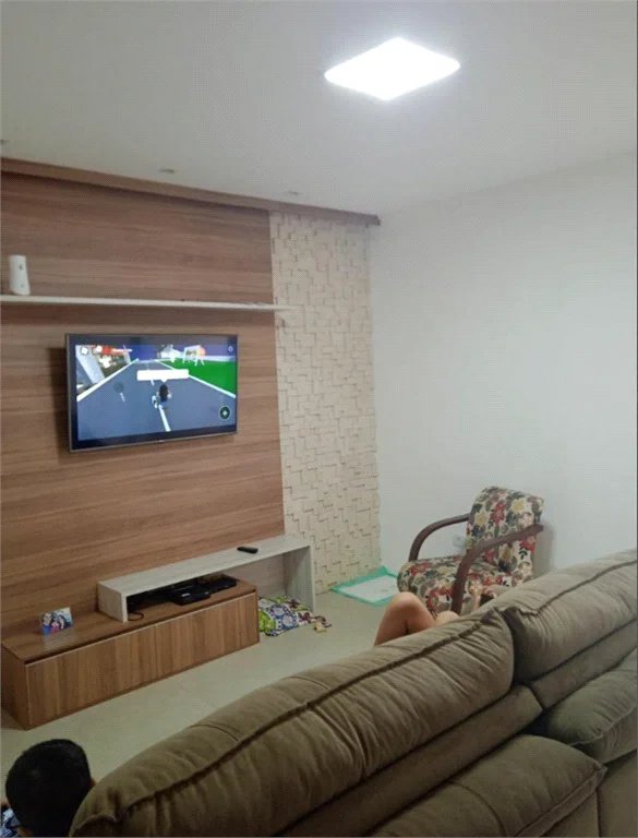 Casa à venda com 2 quartos, sendo 1 suíte,  em Vila Anastácio, São Paulo, SP