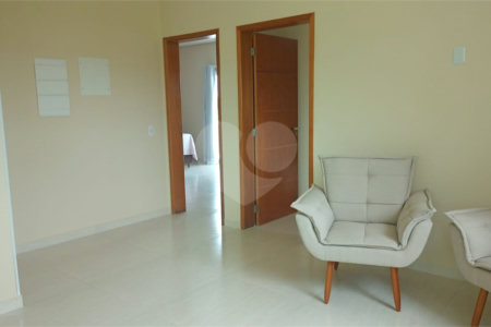 Casa à venda com 5 suítes no condomínio Village da Serra, Araçoiaba da Serra - SP