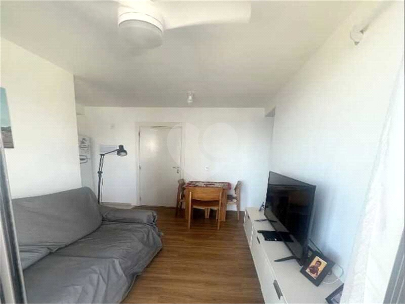 Apartamento à venda com 2 quartos, sendo 1 suíte,  em Santo Cristo, Rio de Janeiro, RJ