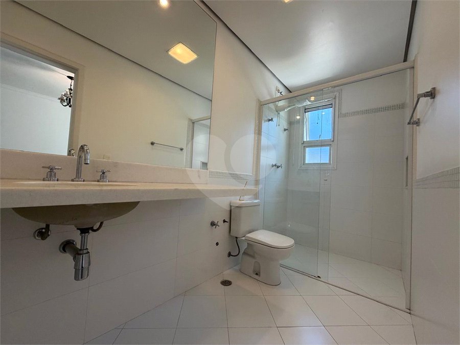 Casa à venda ou para alugar com 4 quartos, sendo 3 suítes, em Alto da Boa Vista, São Paulo, SP