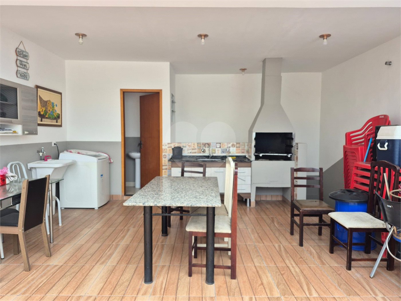 Casa à venda com 4 quartos, sendo 1 suíte, no condomínio Residencial Alto da Lapa II, São Paulo - SP