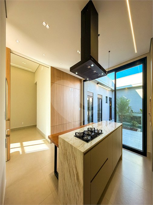 Casa à venda com 3 suítes no condomínio Jardim Residencial Dona Maria Candida, Indaiatuba - SP