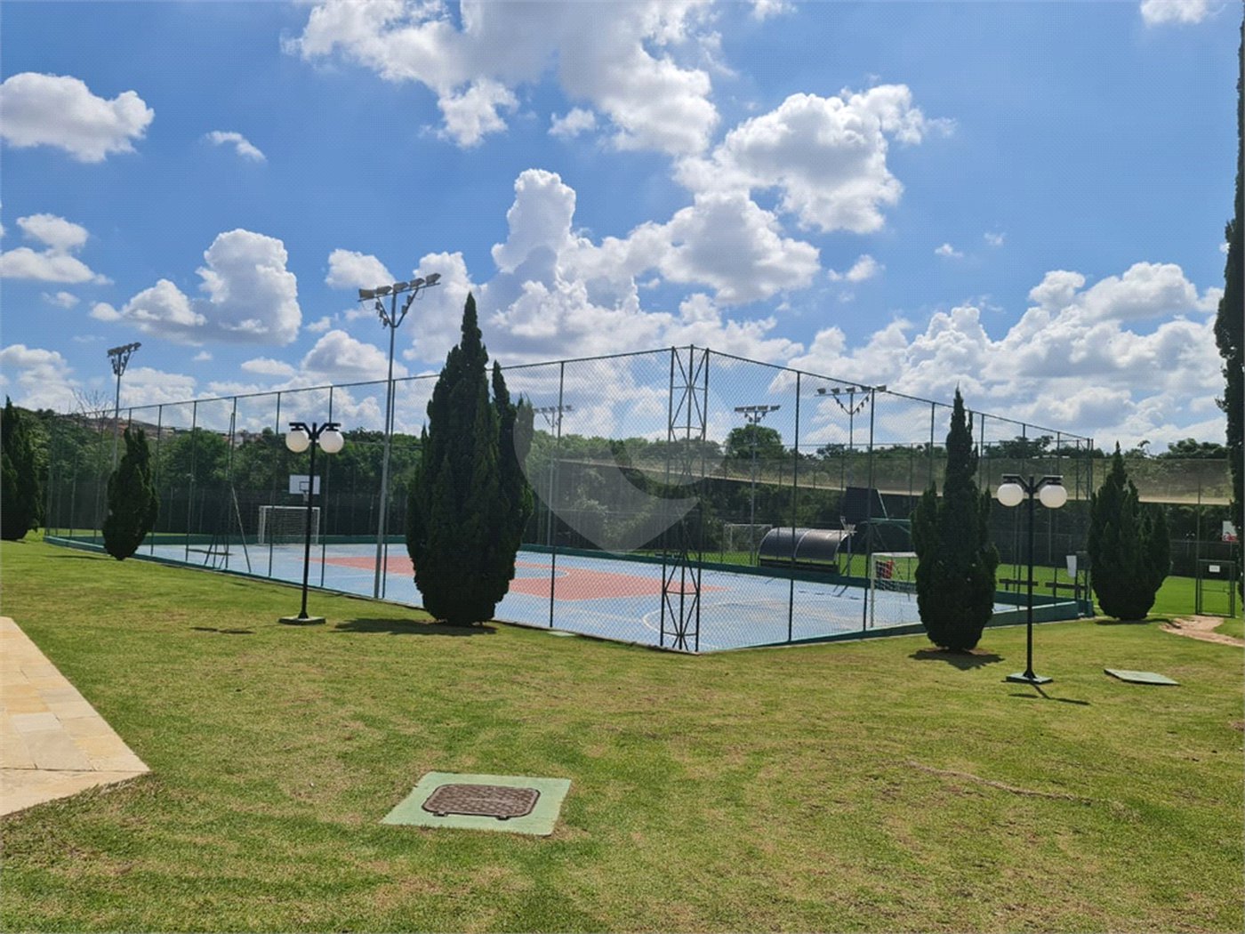 Casa à venda com 3 quartos, sendo 1 suíte, no condomínio Ibiti Royal Park, Sorocaba - SP