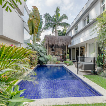 Casa à venda com 4 suítes no condomínio Residencial Canumã, São Paulo - SP