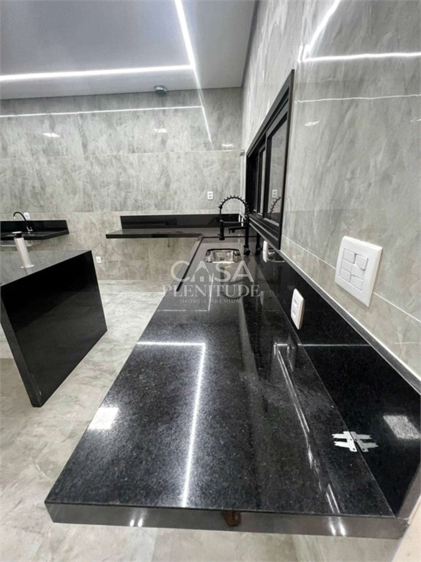Casa em condomínio à venda com 3 quartos, sendo 2 suítes, em Jardim Novo Horizonte, Sorocaba, SP