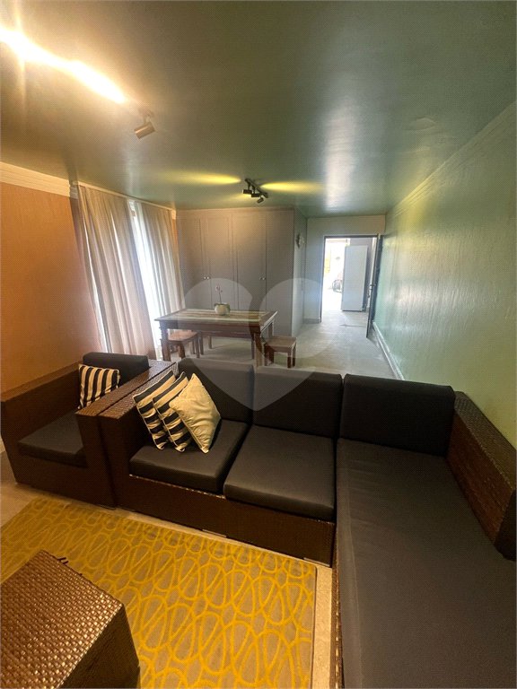 Sobrado à venda com 3 quartos, sendo 1 suíte, em Vila Irmãos Arnoni, São Paulo, SP