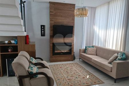 Casa à venda com 3 suítes no condomínio Granja Deolinda, Sorocaba - SP