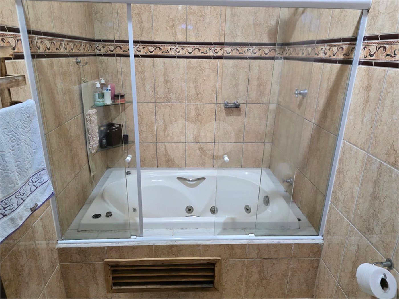 Sítio à venda com 6 quartos, sendo 5 suítes, em Área Rural de Itapetininga, Itapetininga, SP