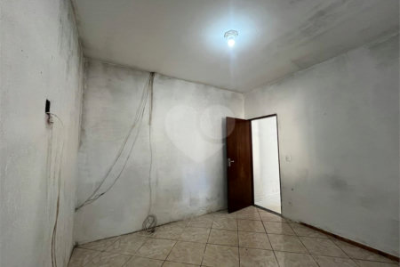 Casa à venda com 1 suíte em Vila Carolina, Itapetininga, SP